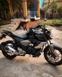 Black Yamaha FZ FI V3 BS6