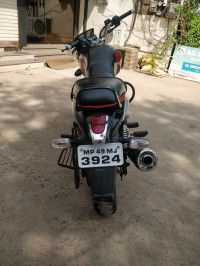 Bajaj V15