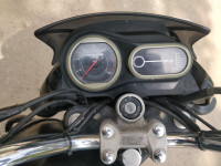 Bajaj V15