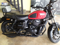 Yezdi Roadster Red Wolf 2022 Model