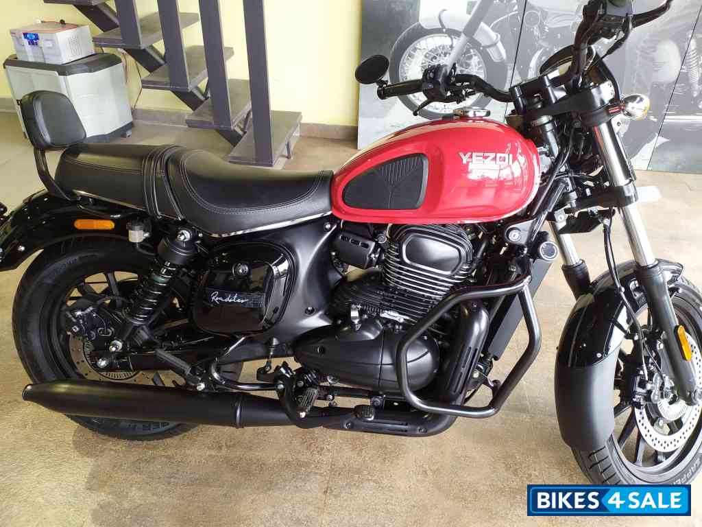 Red Yezdi Roadster Red Wolf