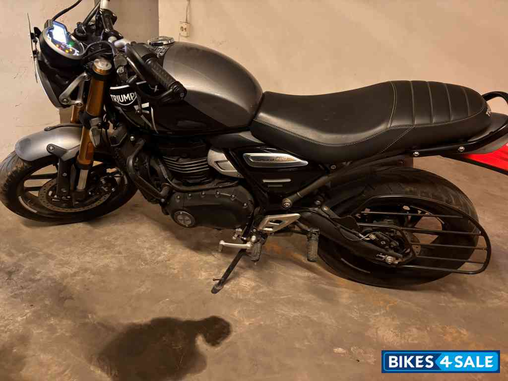 Phantom Black Triumph Speed 400 2025 Phantom Black Triumph Speed 400 2025