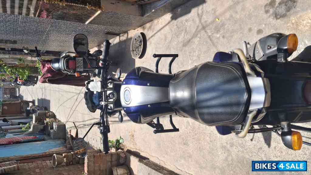Silver Blue Yamaha FZ16