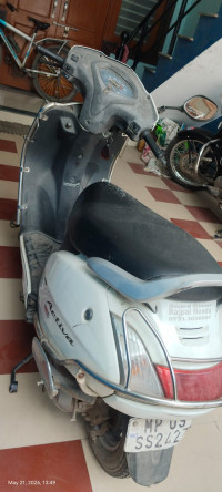 White Honda Activa