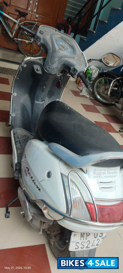 White Honda Activa White Honda Activa