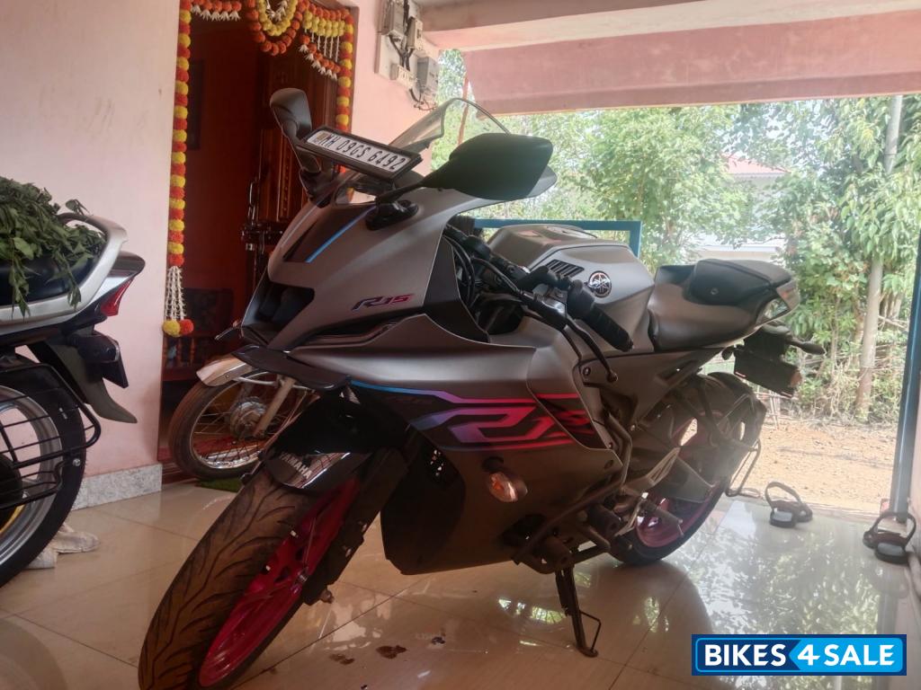 Vivid Magenta Yamaha R15 V4 Vivid Magenta Yamaha R15 V4