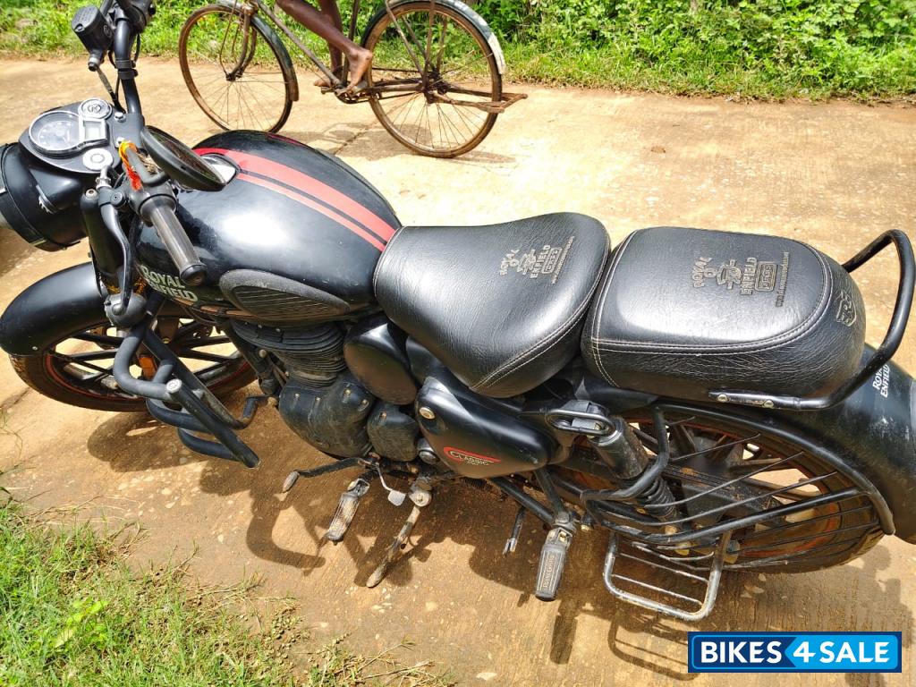 Black Royal Enfield Classic Stealth Black Black Royal Enfield Classic Stealth Black