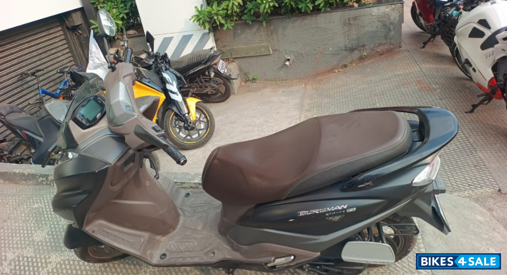 Suzuki Burgman Street Ride Connect Edition