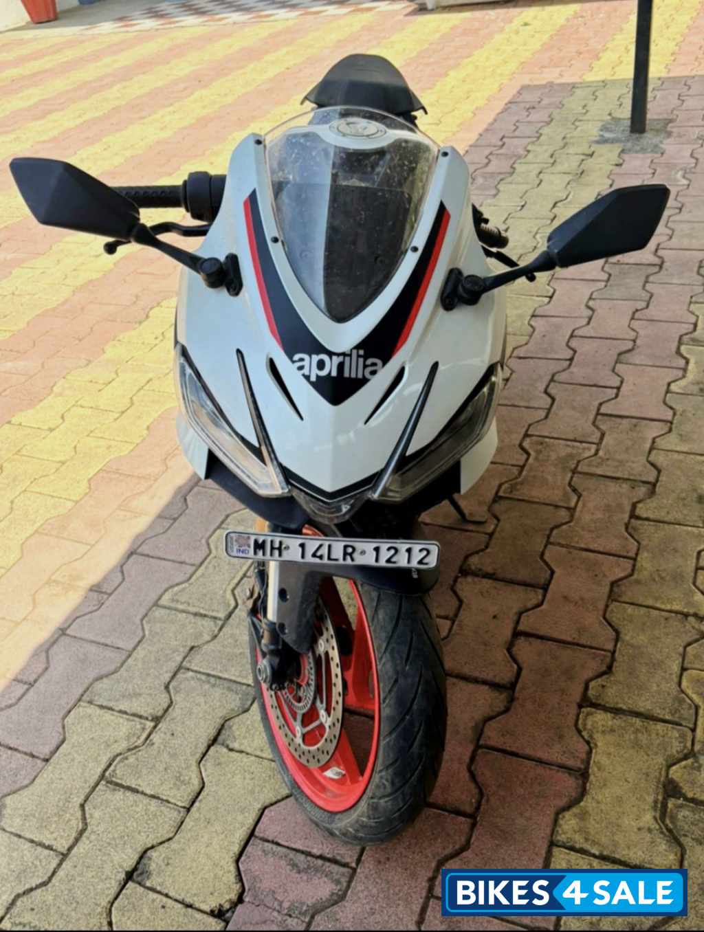White Aprilia RS 457