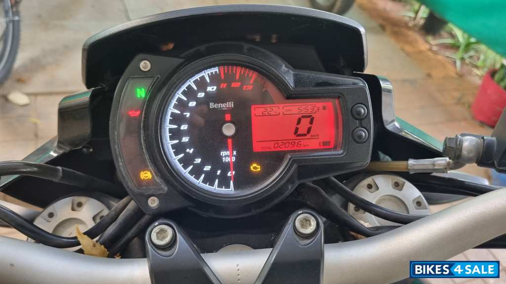 Black Benelli TNT 600 i Black Benelli TNT 600 i