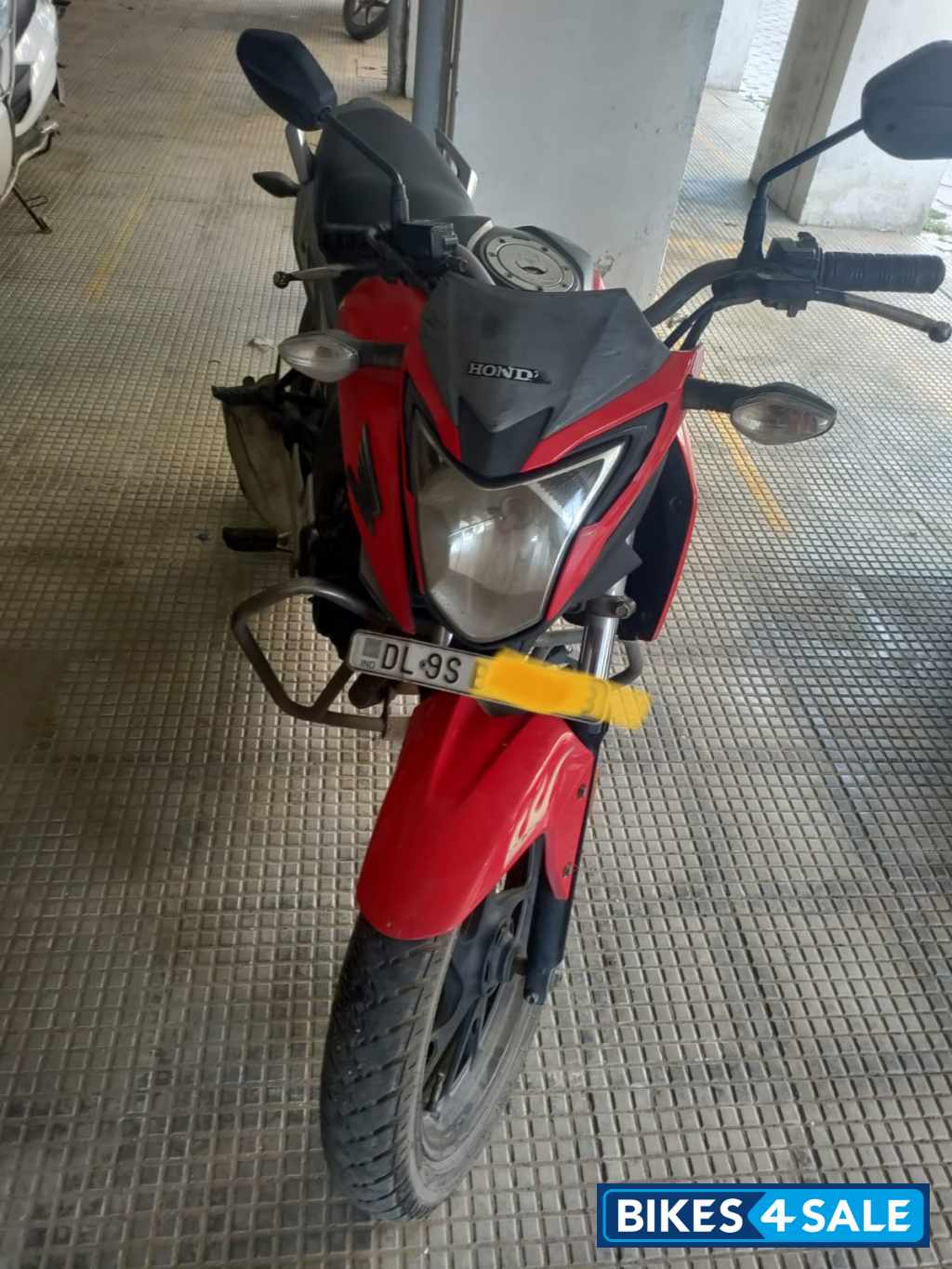 Honda CB Hornet 160R Honda CB Hornet 160R