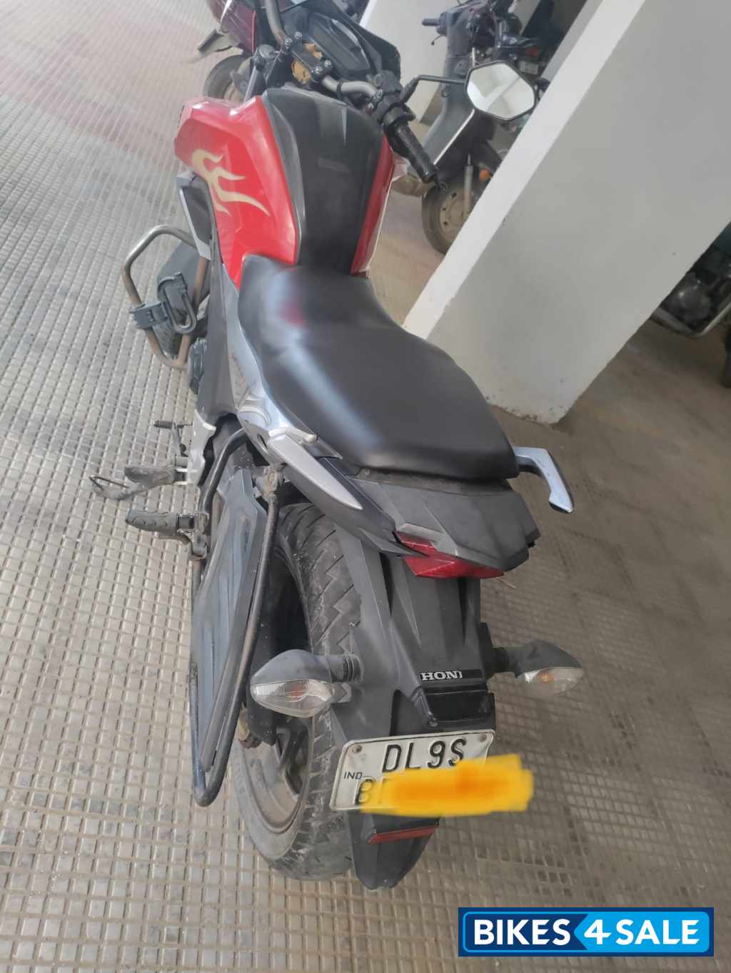 Honda CB Hornet 160R Honda CB Hornet 160R