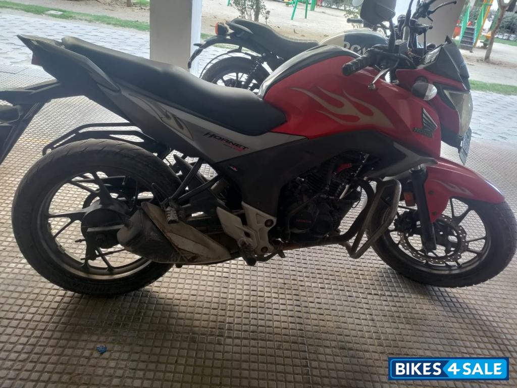 Honda CB Hornet 160R Honda CB Hornet 160R