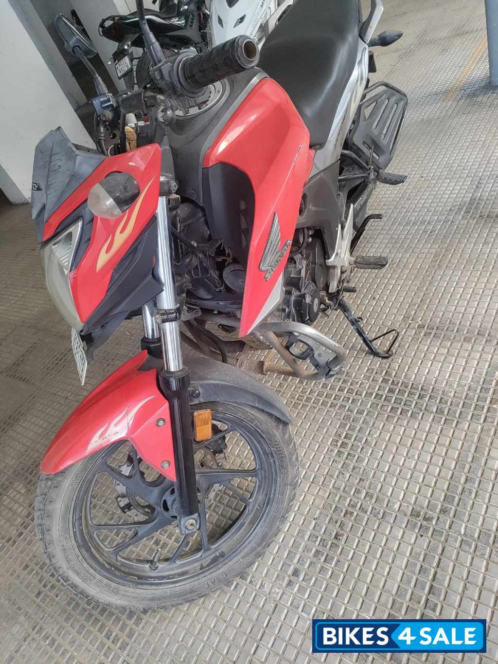 Honda CB Hornet 160R Honda CB Hornet 160R