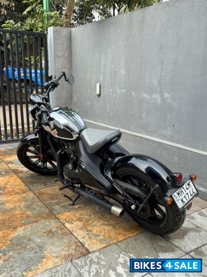 Chrome Black Dual Jawa 42 Bobber Black Mirror