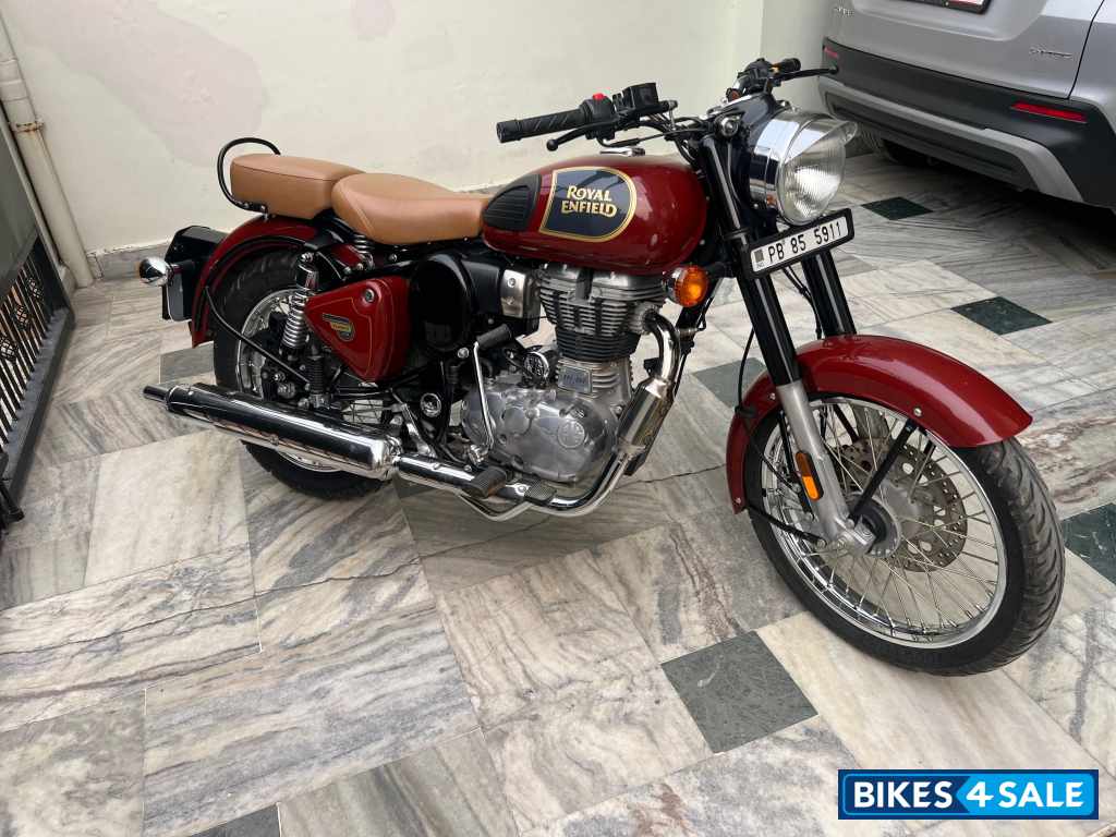 Chestnut Red Royal Enfield Classic 350 Single Channel BS6