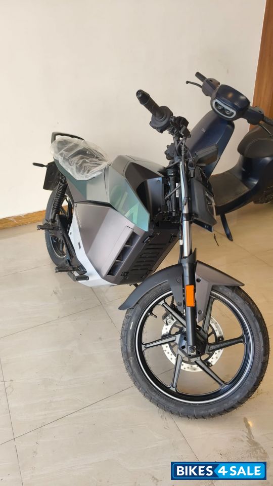 Ola Roadster X Plus 4.5kWh