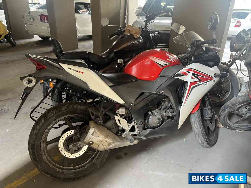 Honda CBR 150R Honda CBR 150R