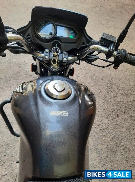 Metallic Geny Grey Honda Shine 125 Disc Metallic Geny Grey Honda Shine 125 Disc