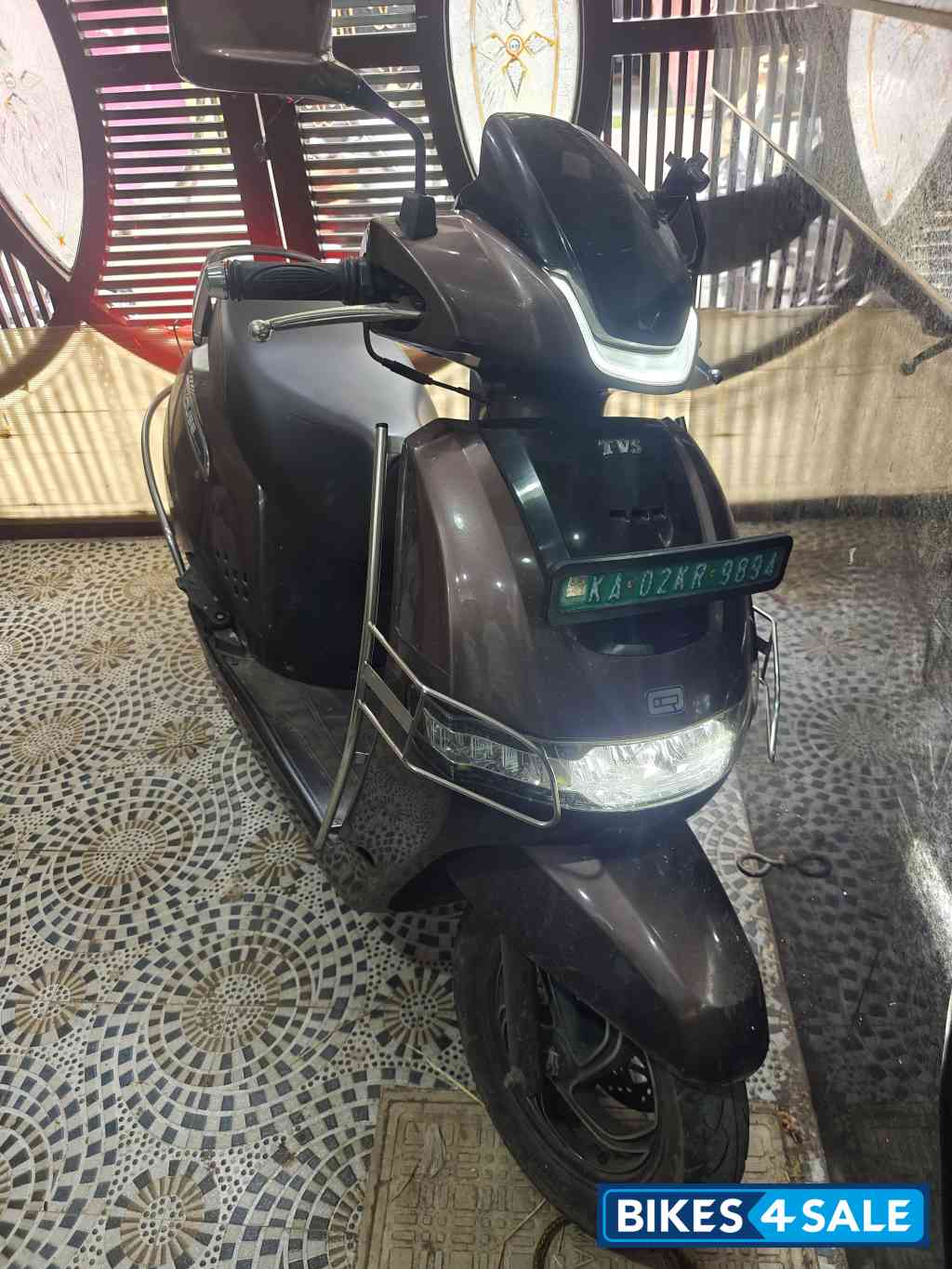 TVS iQube S