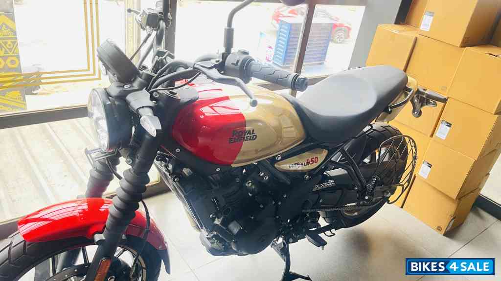 Gold Dip Royal Enfield Guerrilla 450 Dash