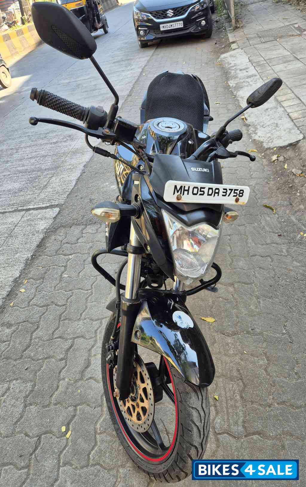 Black Suzuki Gixxer 150