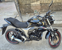 Black Suzuki Gixxer 150