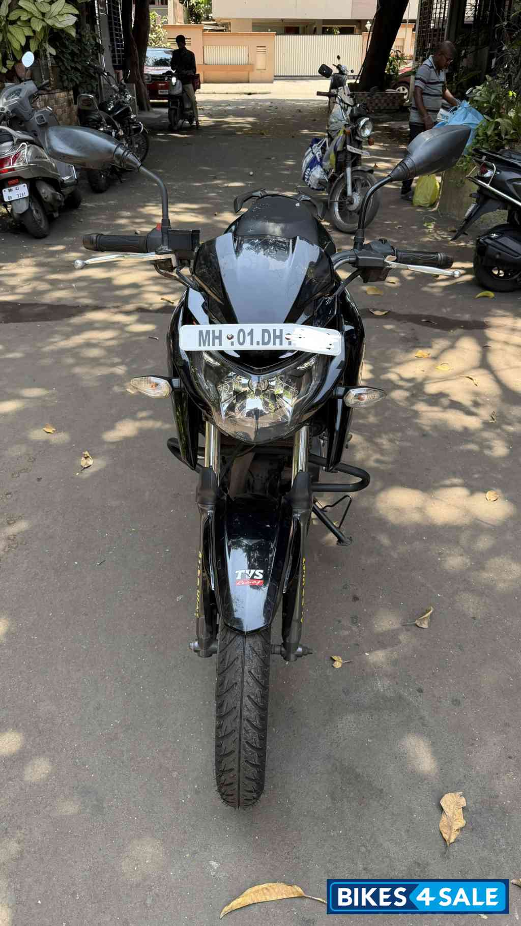 TVS Apache RTR 160 4V
