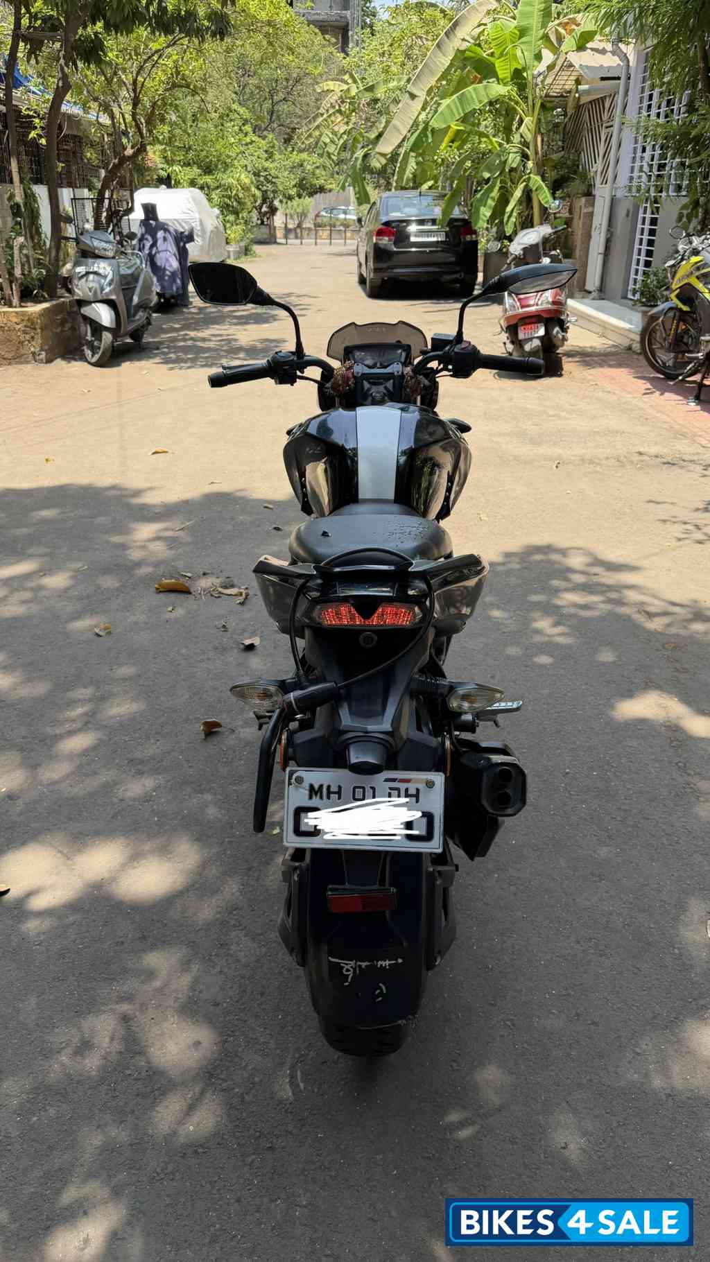 TVS Apache RTR 160 4V TVS Apache RTR 160 4V