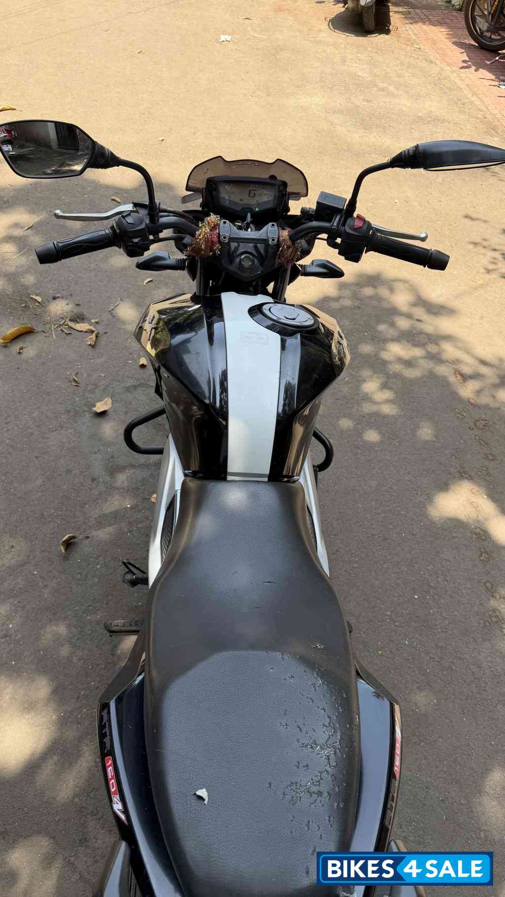 TVS Apache RTR 160 4V TVS Apache RTR 160 4V