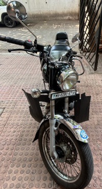 Black Royal Enfield Bullet Electra 5S