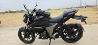 Matte Black Suzuki Gixxer 250