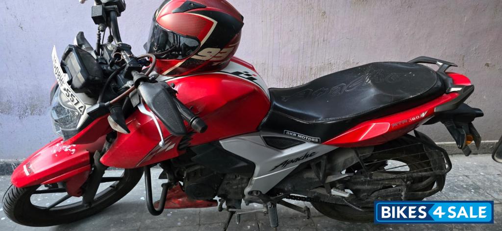 TVS Apache RTR 160 4V