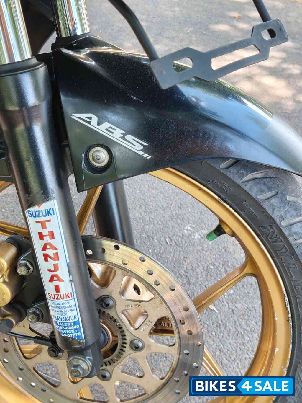 Deep Black Suzuki Gixxer SF Fi
