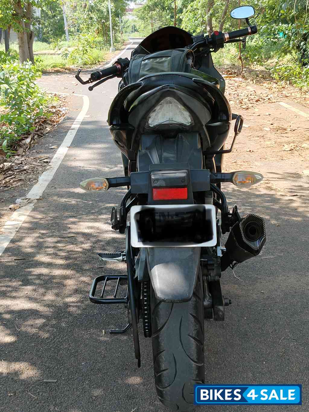 Deep Black Suzuki Gixxer SF Fi