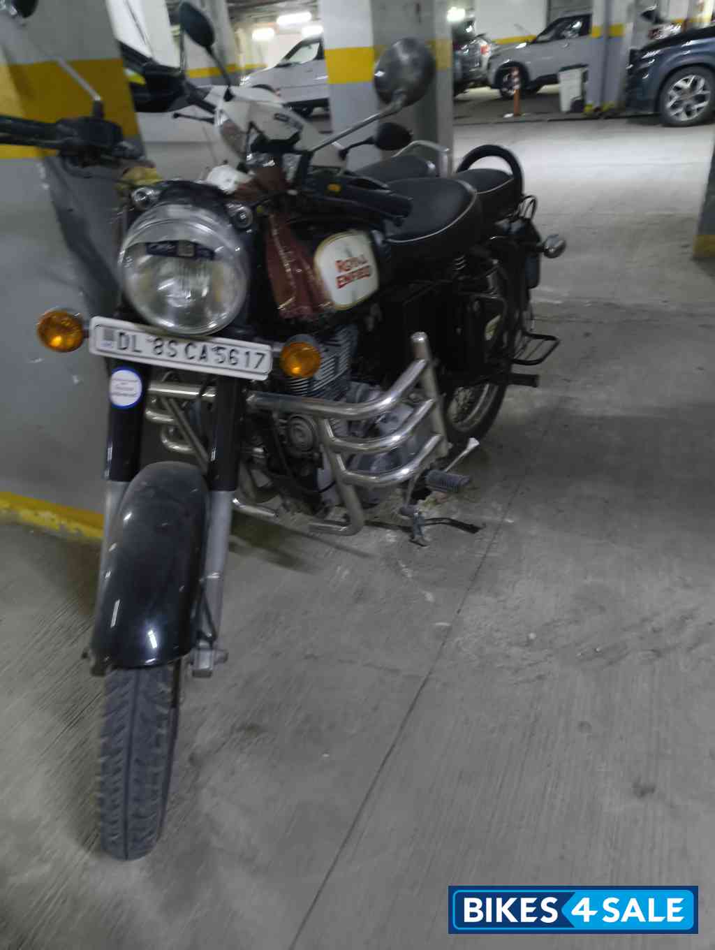 Black Royal Enfield Classic 350 Black Royal Enfield Classic 350