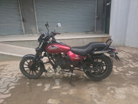 Red Bajaj Avenger Street 160 BS6