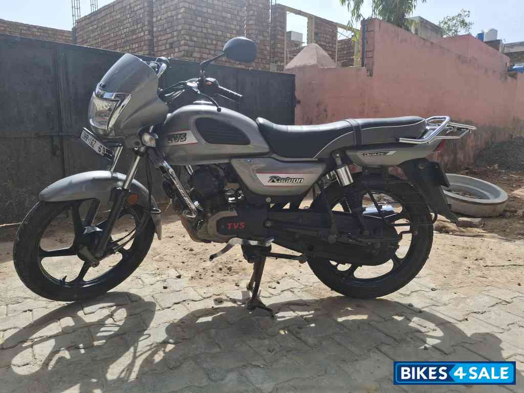 T Grey TVS Radeon BS6