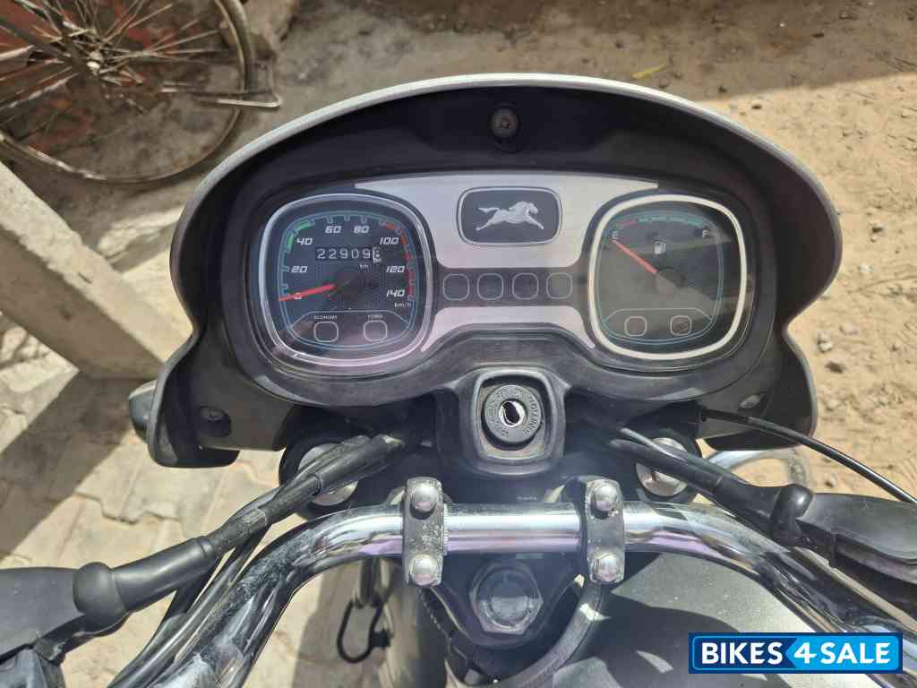 T Grey TVS Radeon BS6 T Grey TVS Radeon BS6