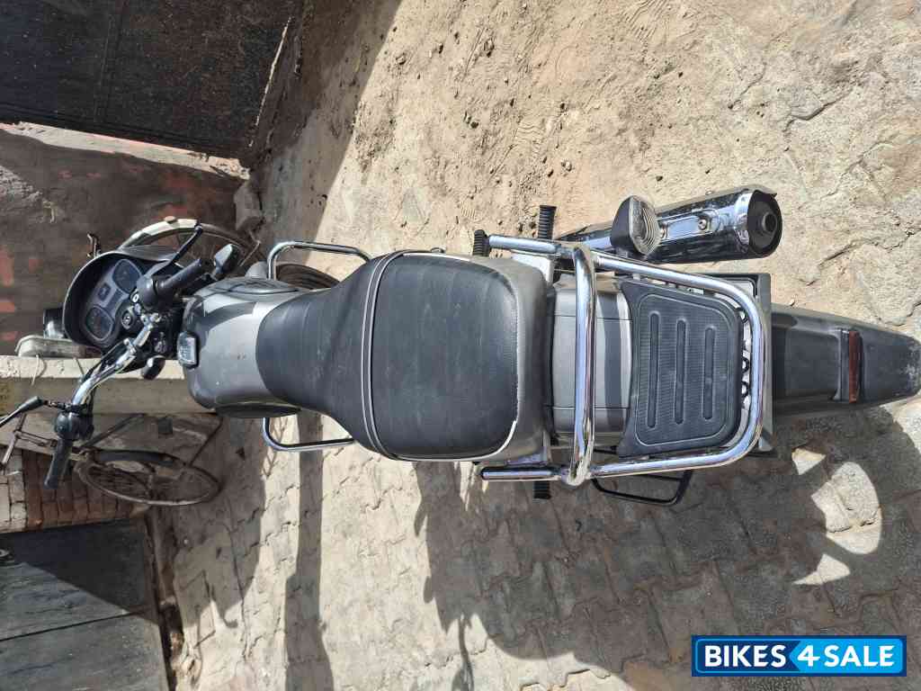 T Grey TVS Radeon BS6 T Grey TVS Radeon BS6