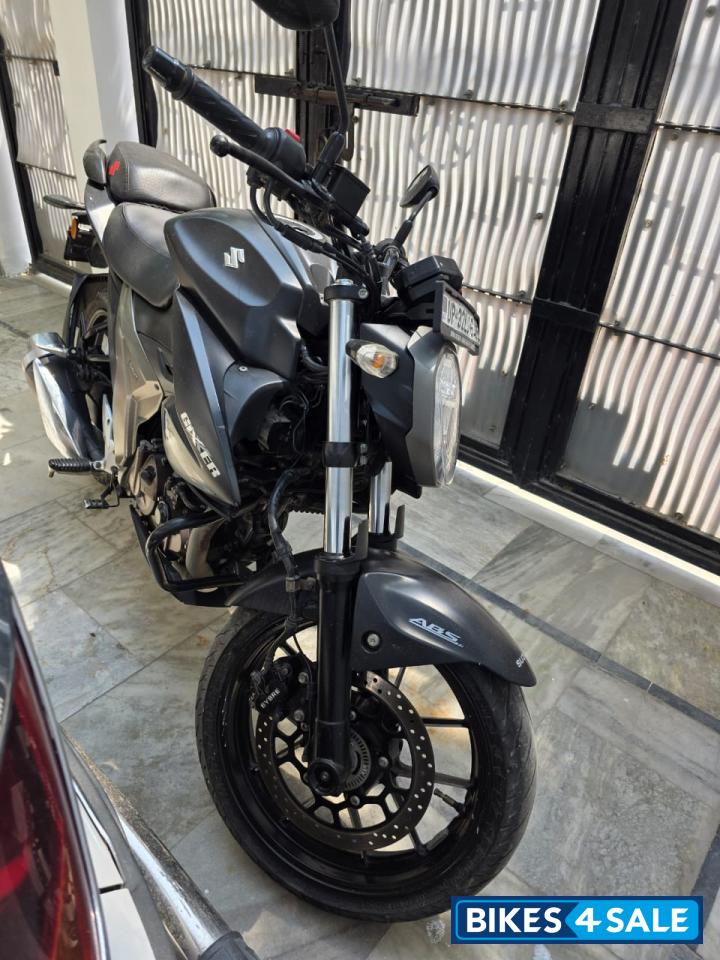 Suzuki Gixxer 250