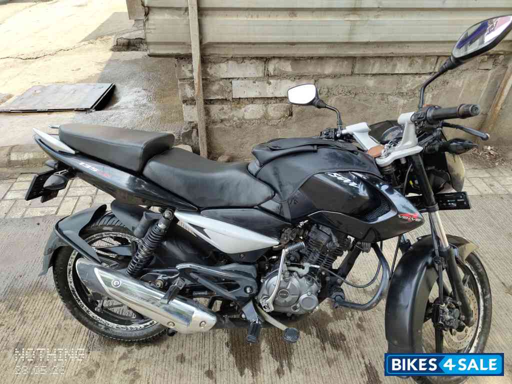 Black Bajaj Pulsar 135LS