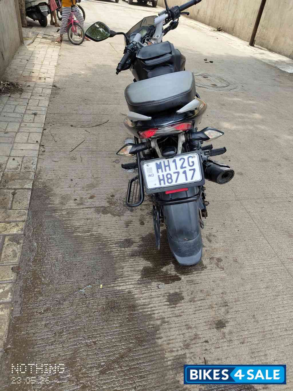 Black Bajaj Pulsar 135LS