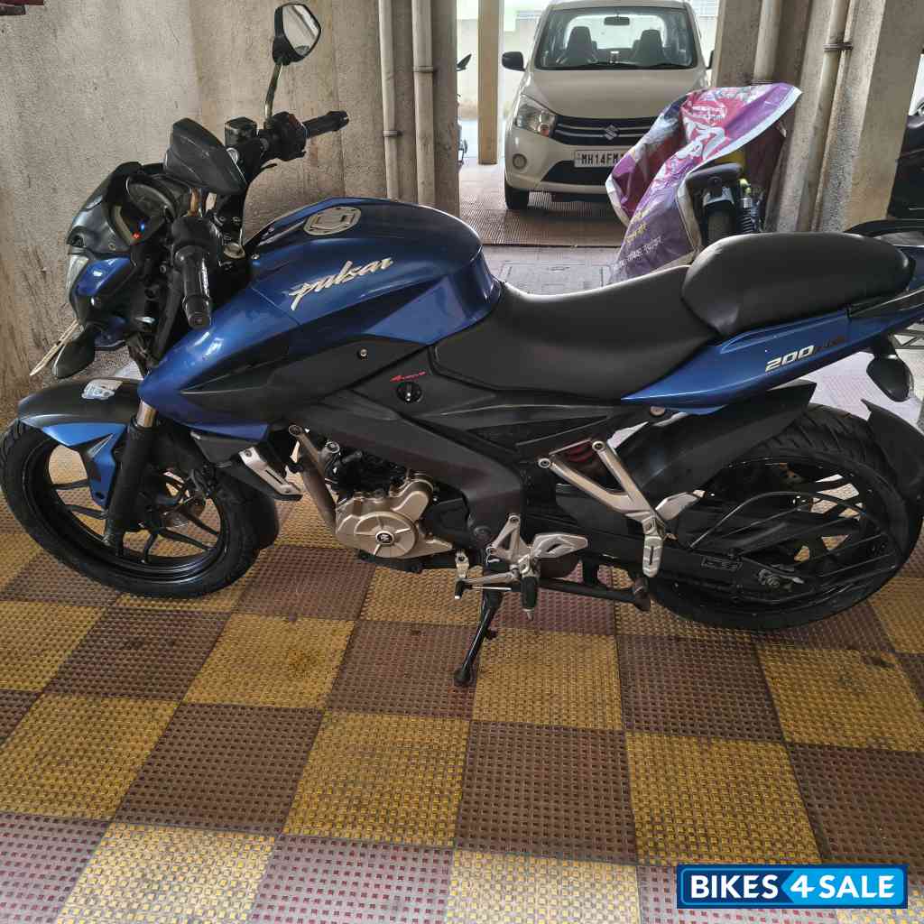 Bajaj Pulsar 200 NS