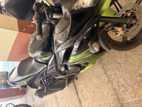 Green Black Yamaha YZF R15