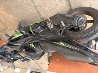 Green Black Yamaha YZF R15