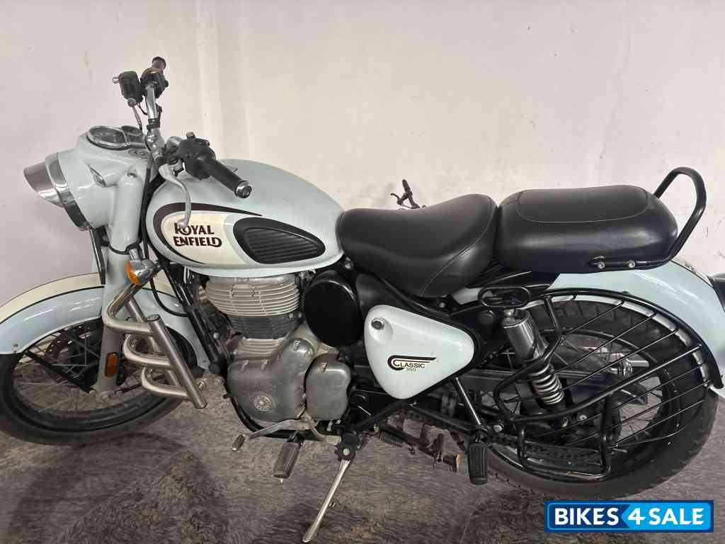 Royal Enfield Classic 350 Single Channel BS6 Royal Enfield Classic 350 Single Channel BS6