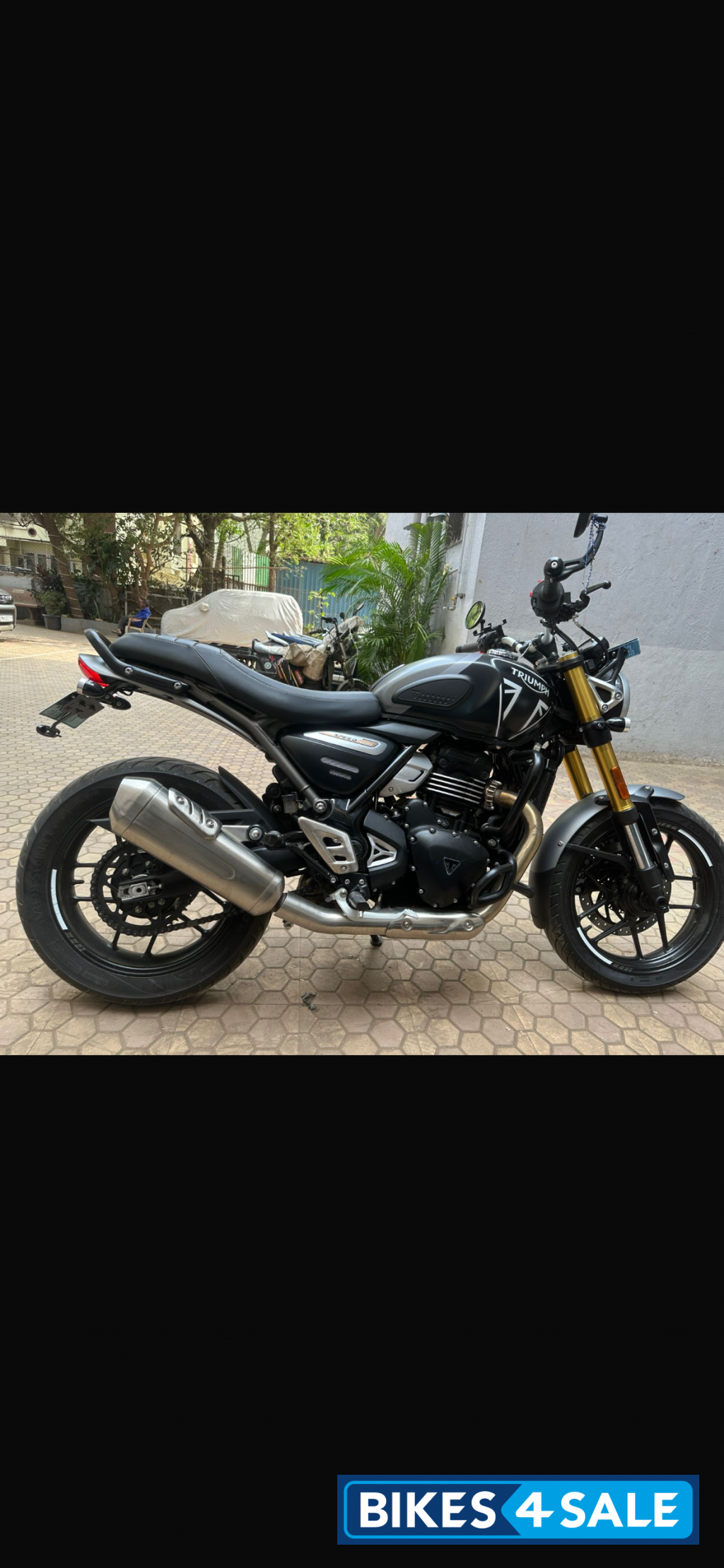 Phantom Black Triumph Speed 400 Phantom Black Triumph Speed 400