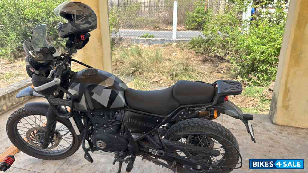 Sleet Black Royal Enfield Himalayan Sleet Black Royal Enfield Himalayan