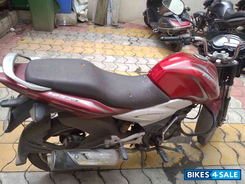 Bajaj Discover 125 ST Bajaj Discover 125 ST
